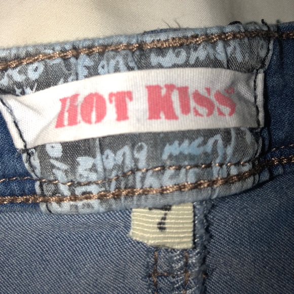 Shorts - Picture 4 of 6